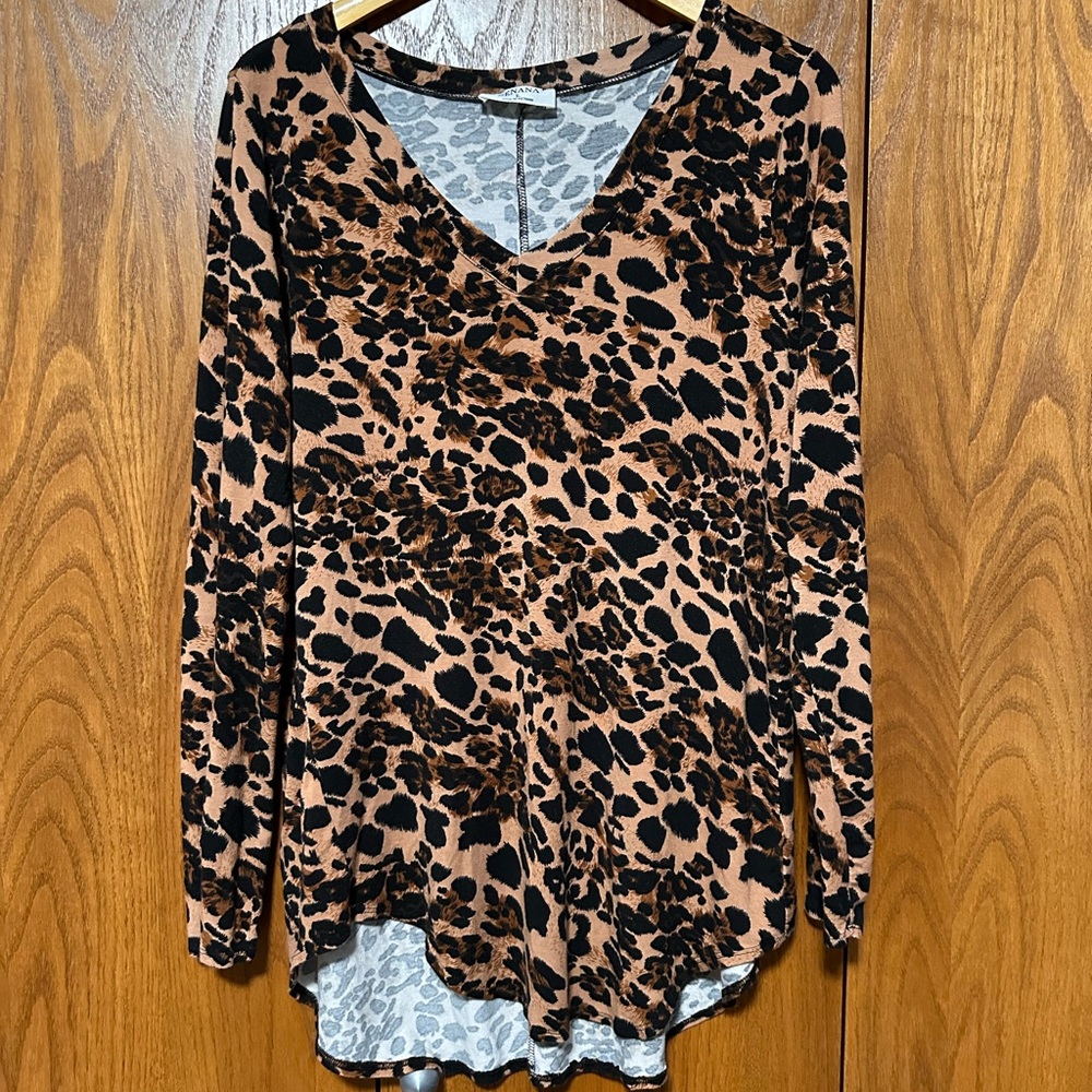 Zenana Outfitters leopard Tunic